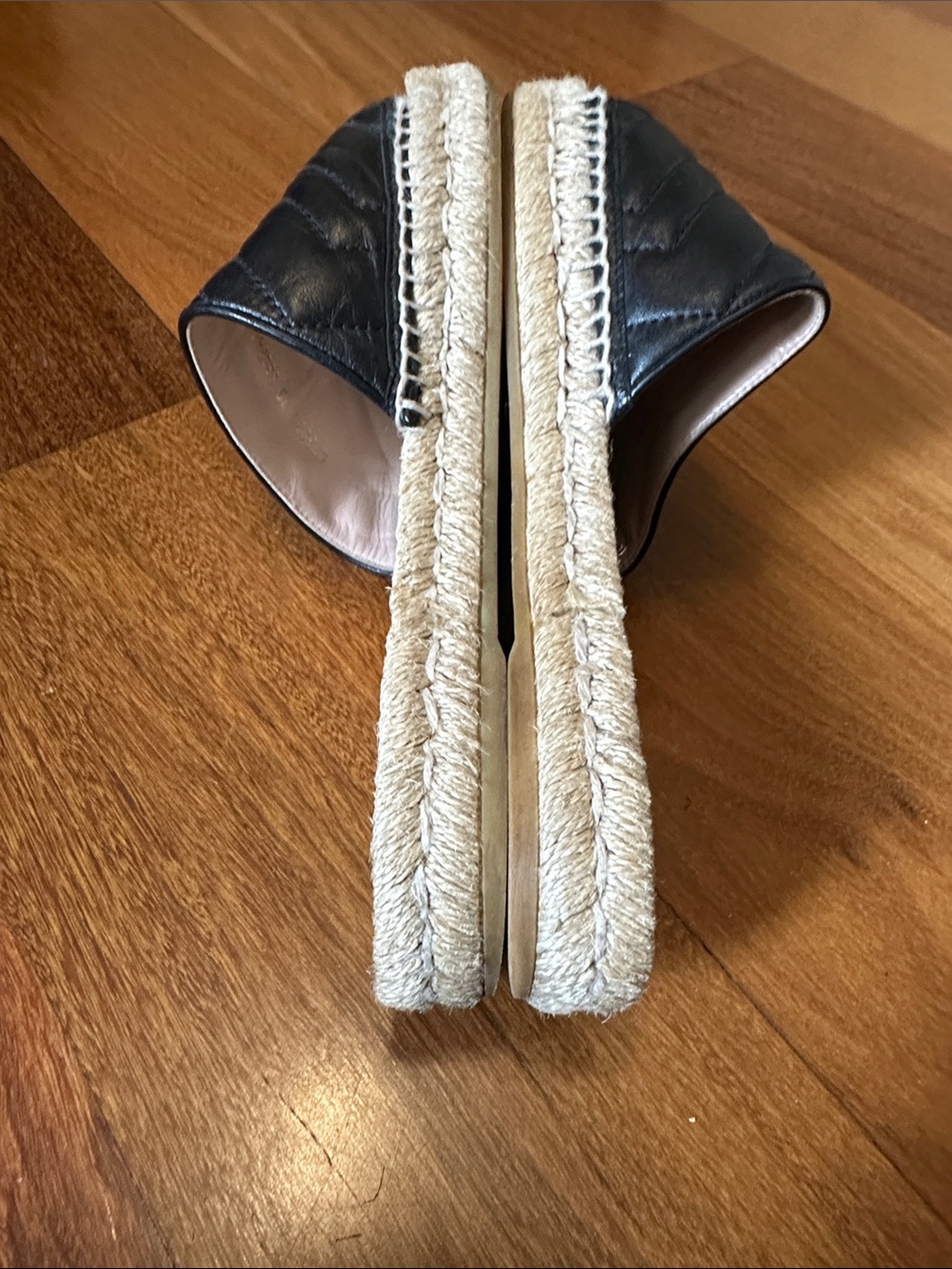 Gucci Black Quilted Leather GG Espadrille Slide Mules with Gold Logo - Picture 5 of 5
